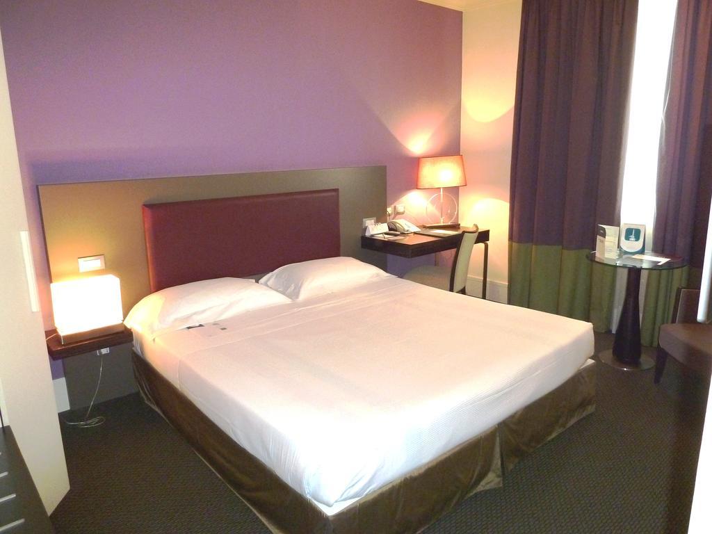Una Hotel Lodi Extérieur photo